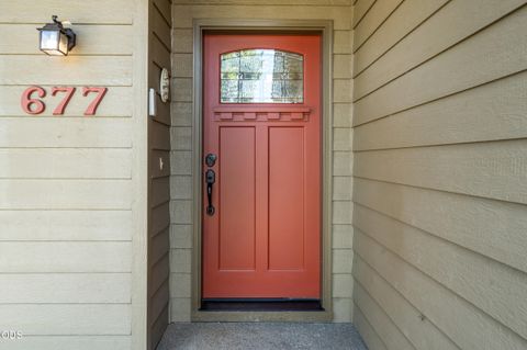 Tiny photo for 677 Cedar Wood Drive, Eagle Point, OR 97524 (MLS # 220224587)
