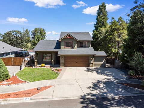 Tiny photo for 677 Cedar Wood Drive, Eagle Point, OR 97524 (MLS # 220224587)
