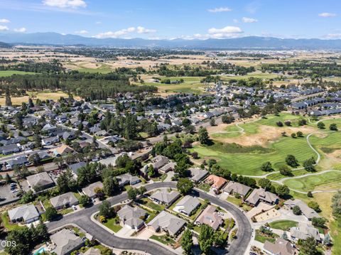 Tiny photo for 677 Cedar Wood Drive, Eagle Point, OR 97524 (MLS # 220224587)