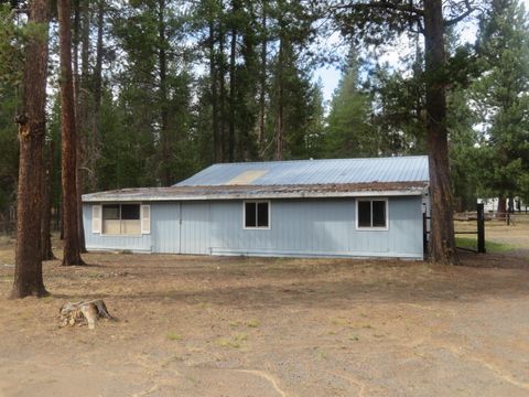 Tiny photo for 15680 Paulina Avenue, La Pine, OR 97739 (MLS # 220207862)