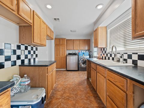 Tiny photo for 10414 Kincheloe Avenue, Klamath Falls, OR 97603 (MLS # 220211250)