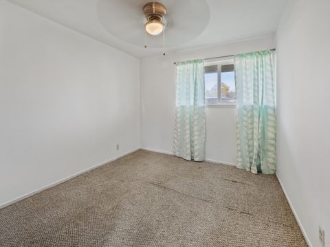 Tiny photo for 10414 Kincheloe Avenue, Klamath Falls, OR 97603 (MLS # 220211250)