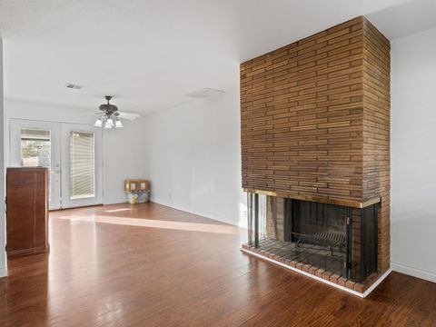 Tiny photo for 10414 Kincheloe Avenue, Klamath Falls, OR 97603 (MLS # 220211250)