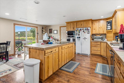 Tiny photo for 7995 SW Houston Lake Road, Powell Butte, OR 97753 (MLS # 220223053)