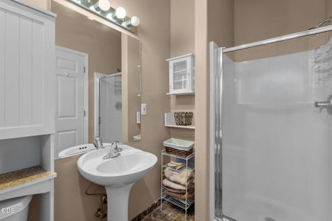 Tiny photo for 56860 Enterprise Drive # H1, Sunriver, OR 97707 (MLS # 220227182)