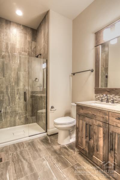 Lava Ridges - Residential