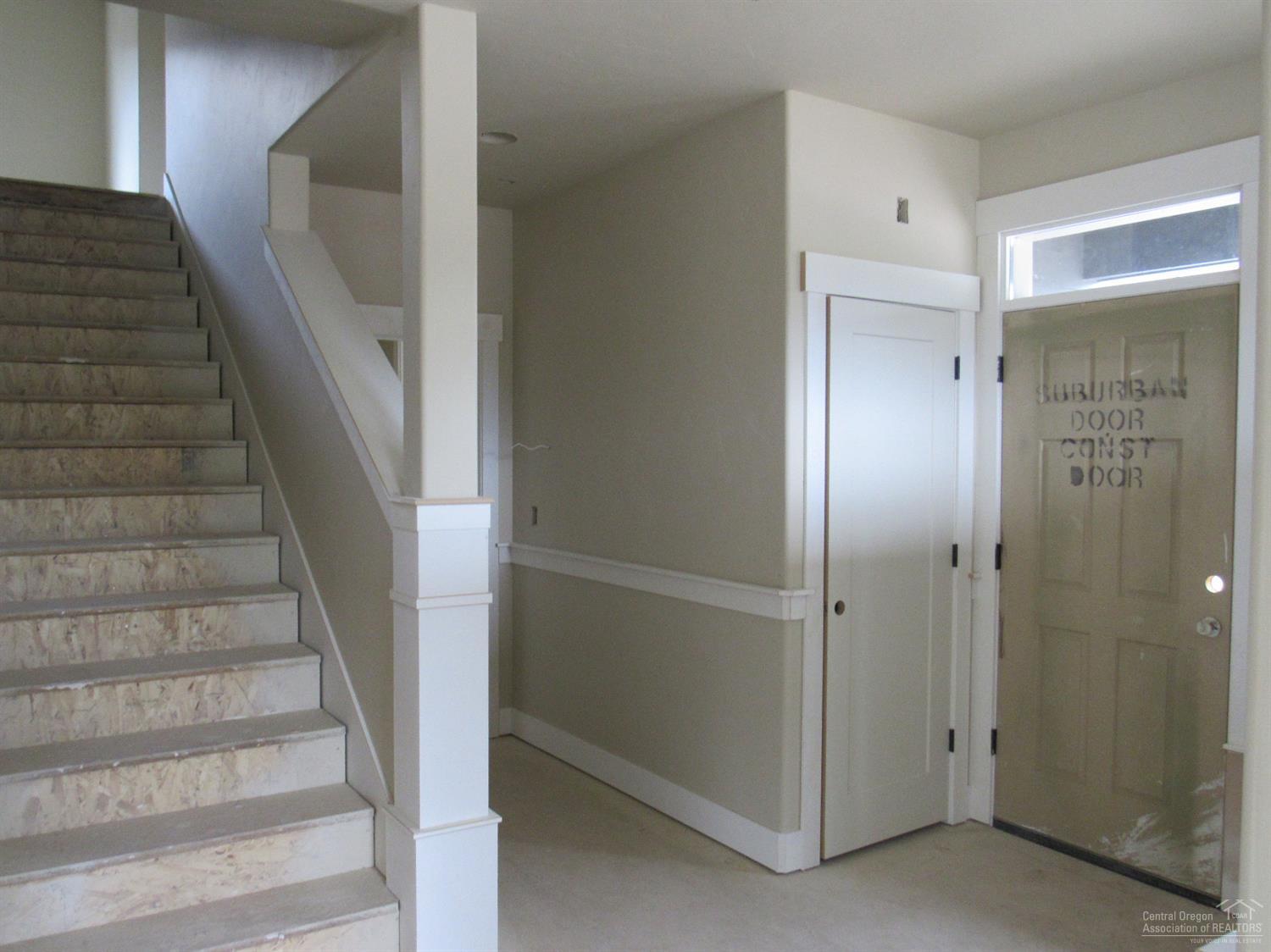 Lava Ridges - Residential