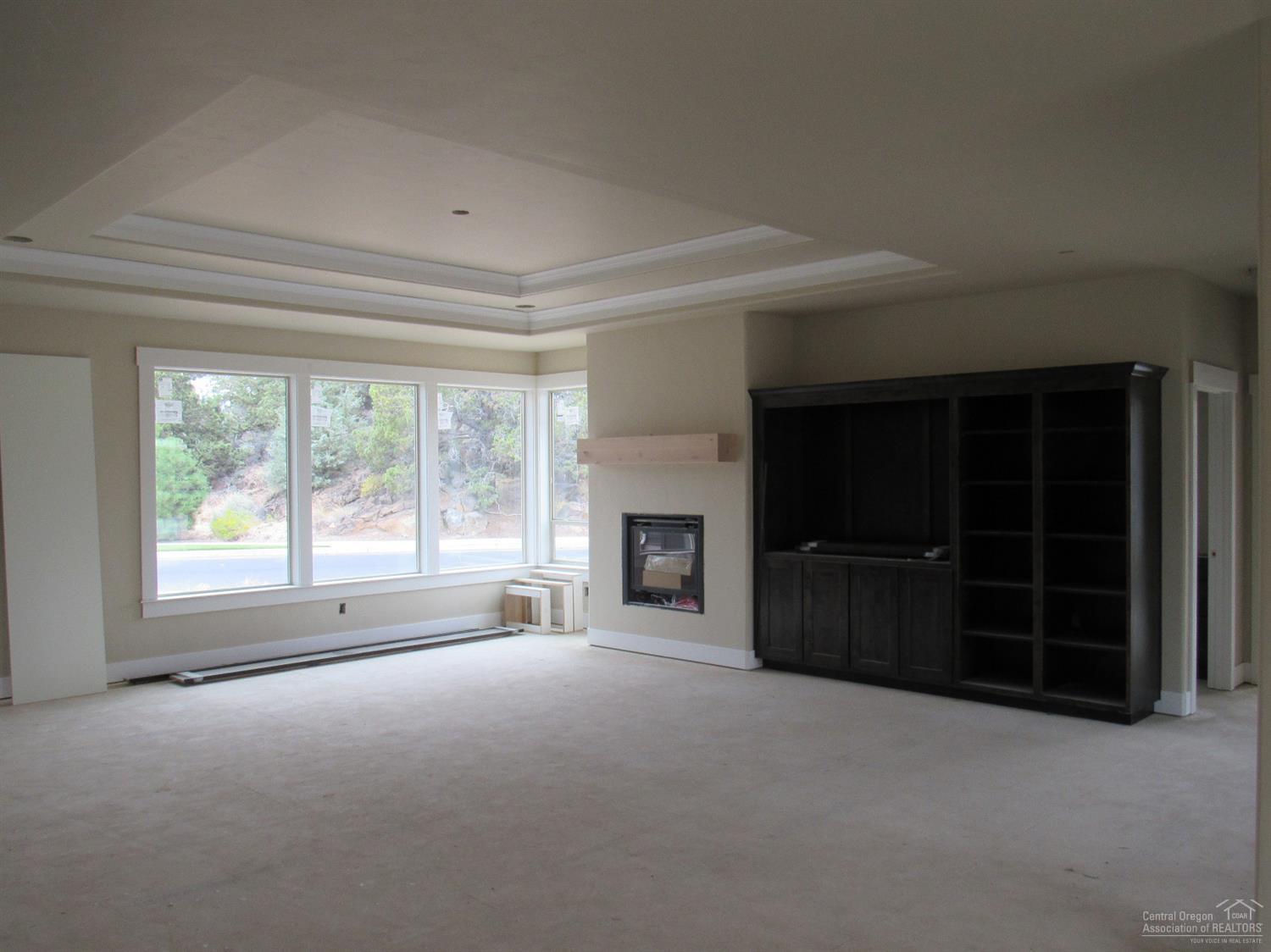 Lava Ridges - Residential