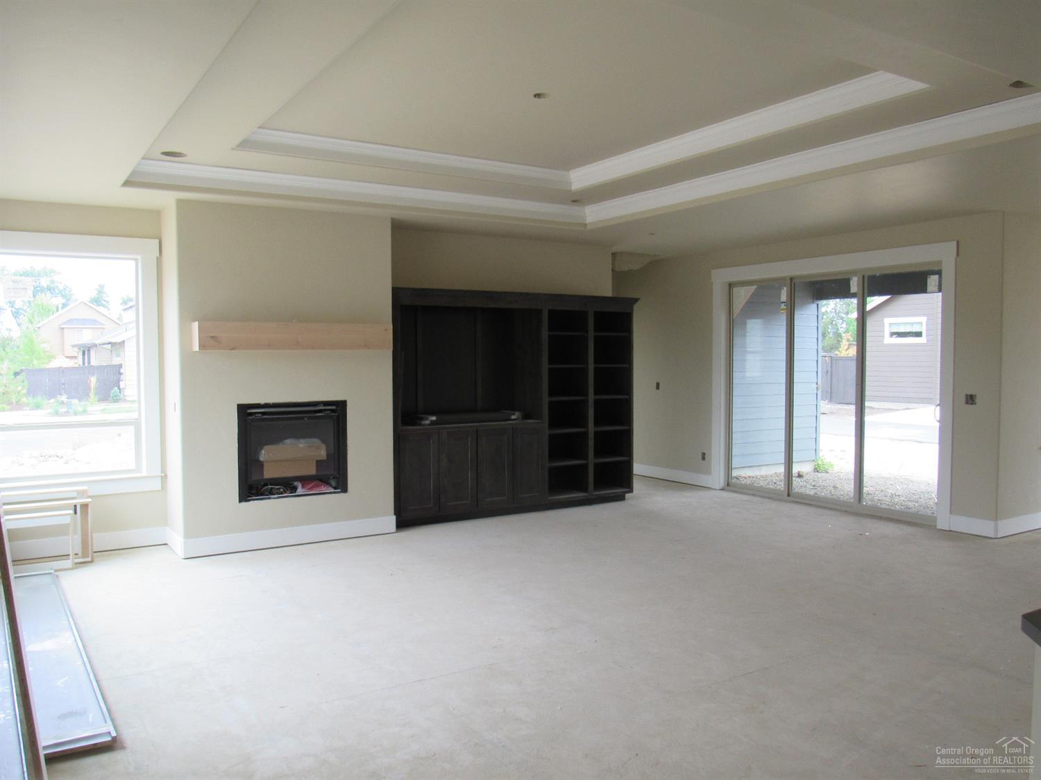 Lava Ridges - Residential