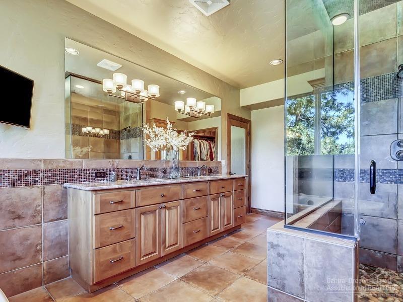 Broken Top - Residential