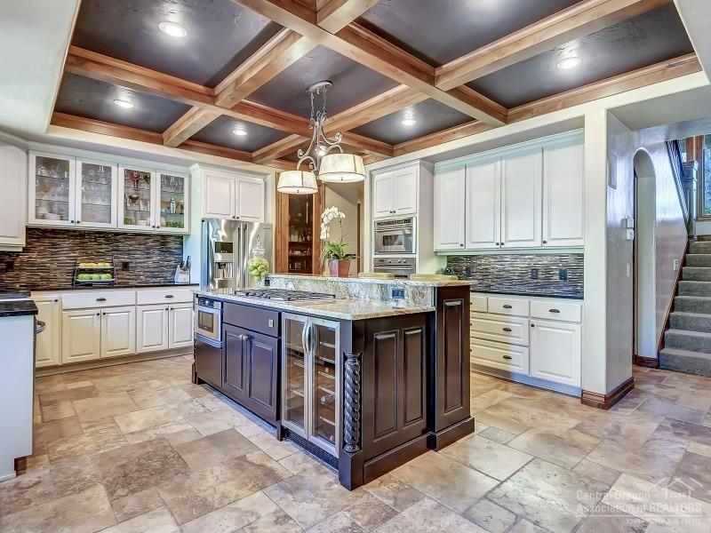 Broken Top - Residential