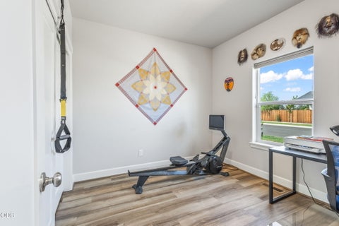 Tiny photo for 4898 SW Zenith Avenue, Redmond, OR 97756 (MLS # 220224321)