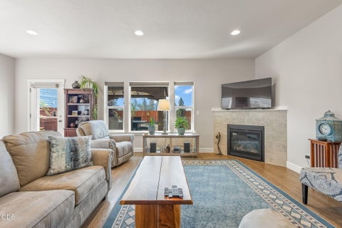 Tiny photo for 4898 SW Zenith Avenue, Redmond, OR 97756 (MLS # 220224321)