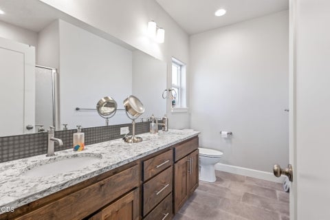 Tiny photo for 4898 SW Zenith Avenue, Redmond, OR 97756 (MLS # 220224321)