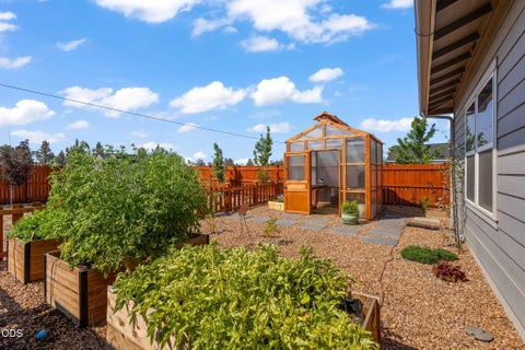 Tiny photo for 4898 SW Zenith Avenue, Redmond, OR 97756 (MLS # 220224321)