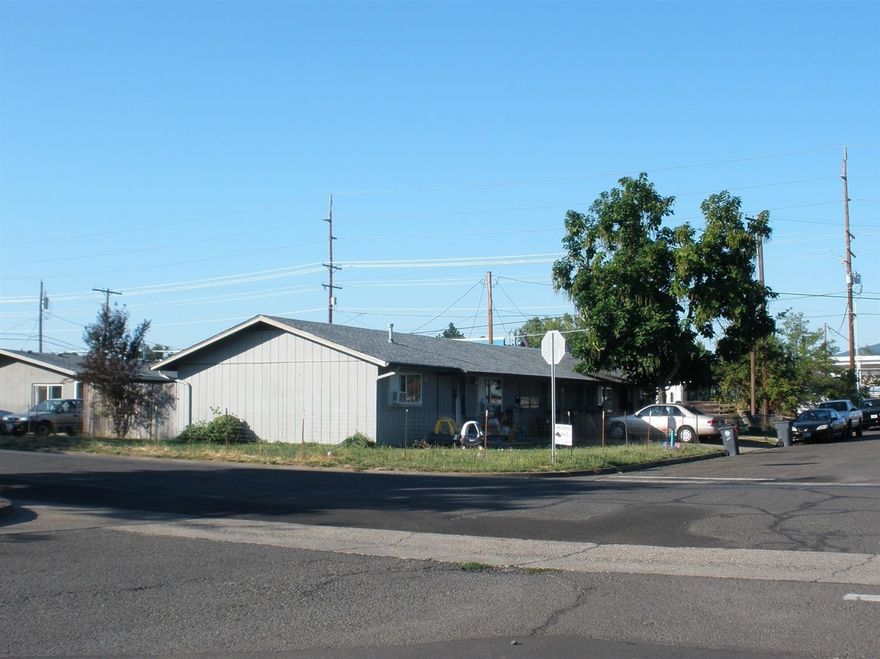 3 Duplexes ( 6 units on 2 tax lots) Conveniently located in Central Point and close to shopping, schools, restaurants. 50 and 52 Maple St. duplex each has its own 1 car garage and roof is about 8 years old. All units have laundry hook ups. 253 N. First St. roof is about 5 years old. Shared yards, alley access.