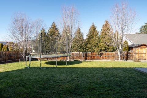 Tiny photo for 3617 Cedar Links Drive, Medford, OR 97504 (MLS # 220214221)