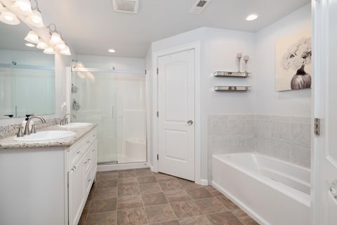 Tiny photo for 3617 Cedar Links Drive, Medford, OR 97504 (MLS # 220214221)