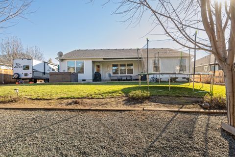 Tiny photo for 3617 Cedar Links Drive, Medford, OR 97504 (MLS # 220214221)