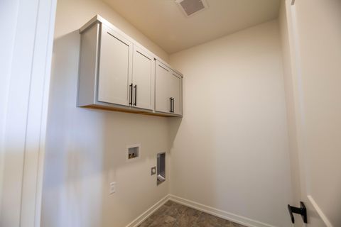 Tiny photo for 16659 Neil Court #11, La Pine, OR 97739 (MLS # 220220072)