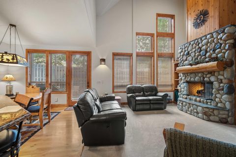 Tiny photo for 57414 Sun Eagle Lane #4, Sunriver, OR 97707 (MLS # 220217002)