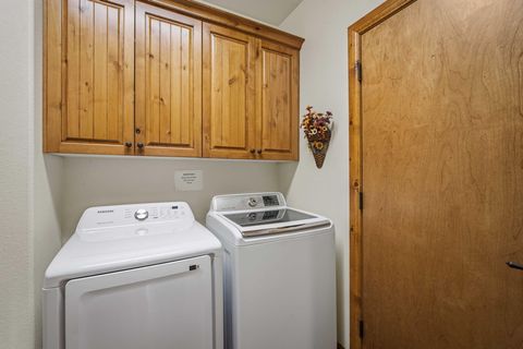 Tiny photo for 57414 Sun Eagle Lane #4, Sunriver, OR 97707 (MLS # 220217002)