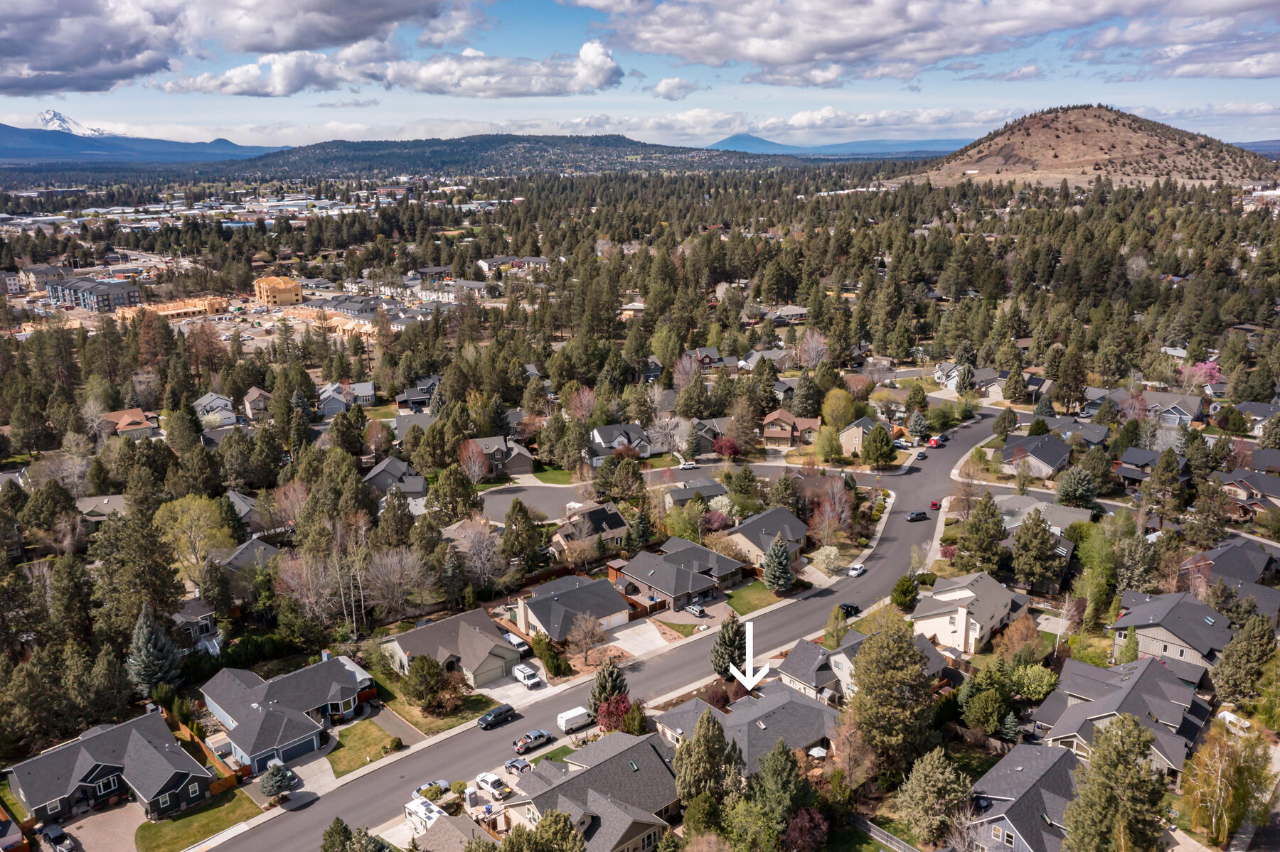 800 SE Shadowood Drive