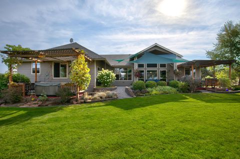 Tiny photo for 11173 SW Yates Court, Powell Butte, OR 97753 (MLS # 220214067)