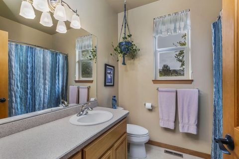 Tiny photo for 11173 SW Yates Court, Powell Butte, OR 97753 (MLS # 220214067)