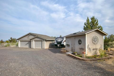 Tiny photo for 11173 SW Yates Court, Powell Butte, OR 97753 (MLS # 220214067)