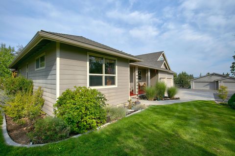 Tiny photo for 11173 SW Yates Court, Powell Butte, OR 97753 (MLS # 220214067)