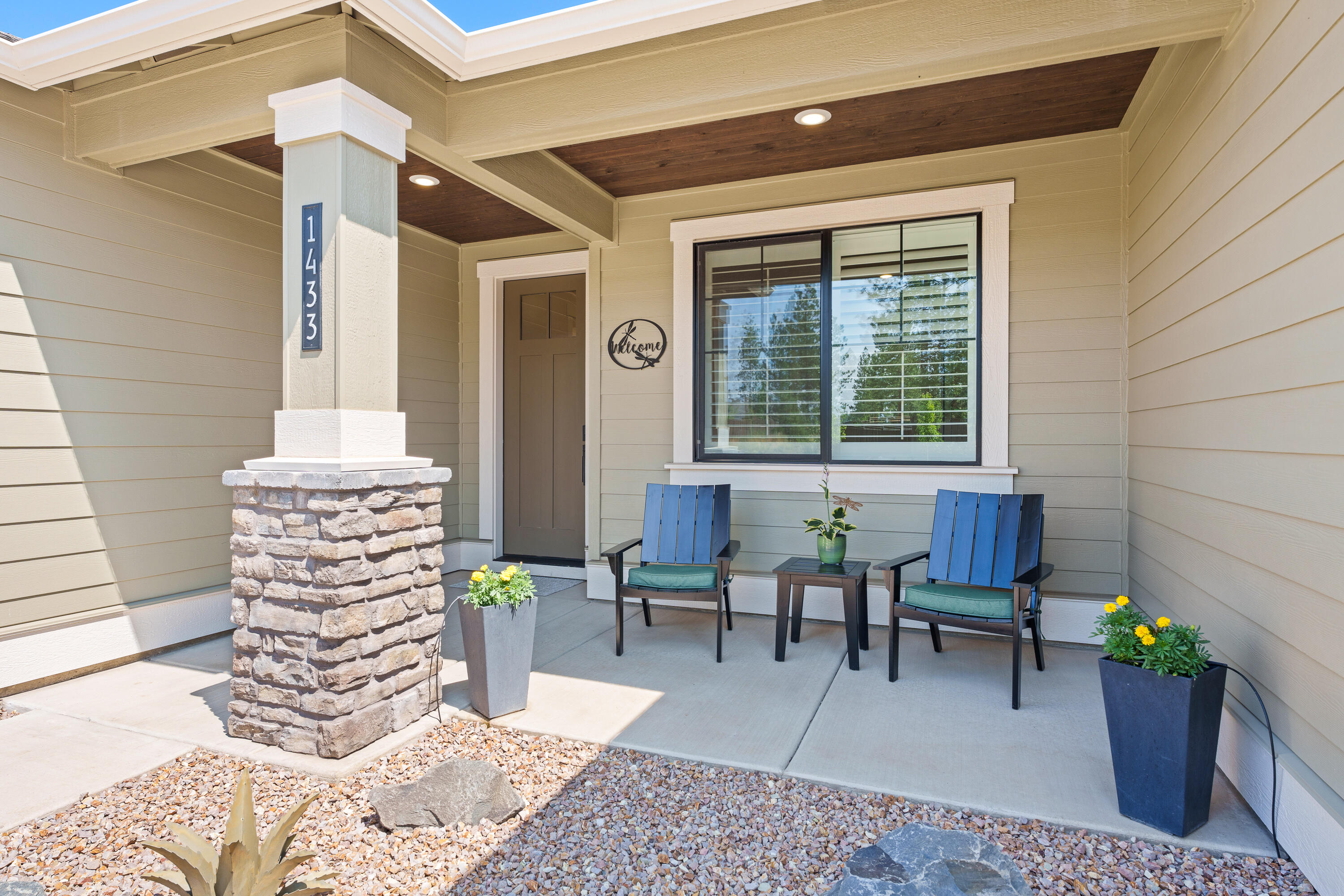 1433 NW Ochoa Drive