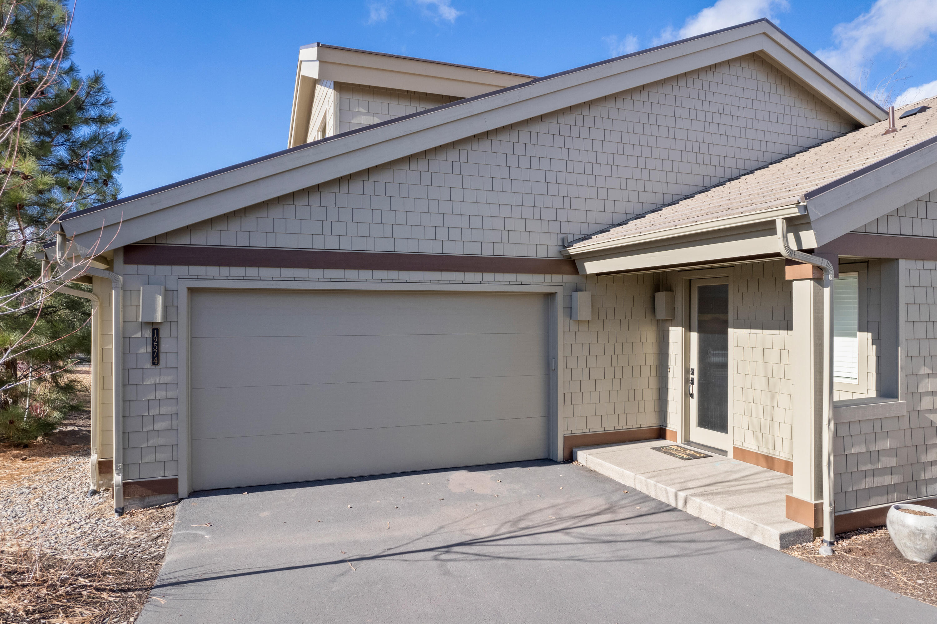 Broken Top - Residential