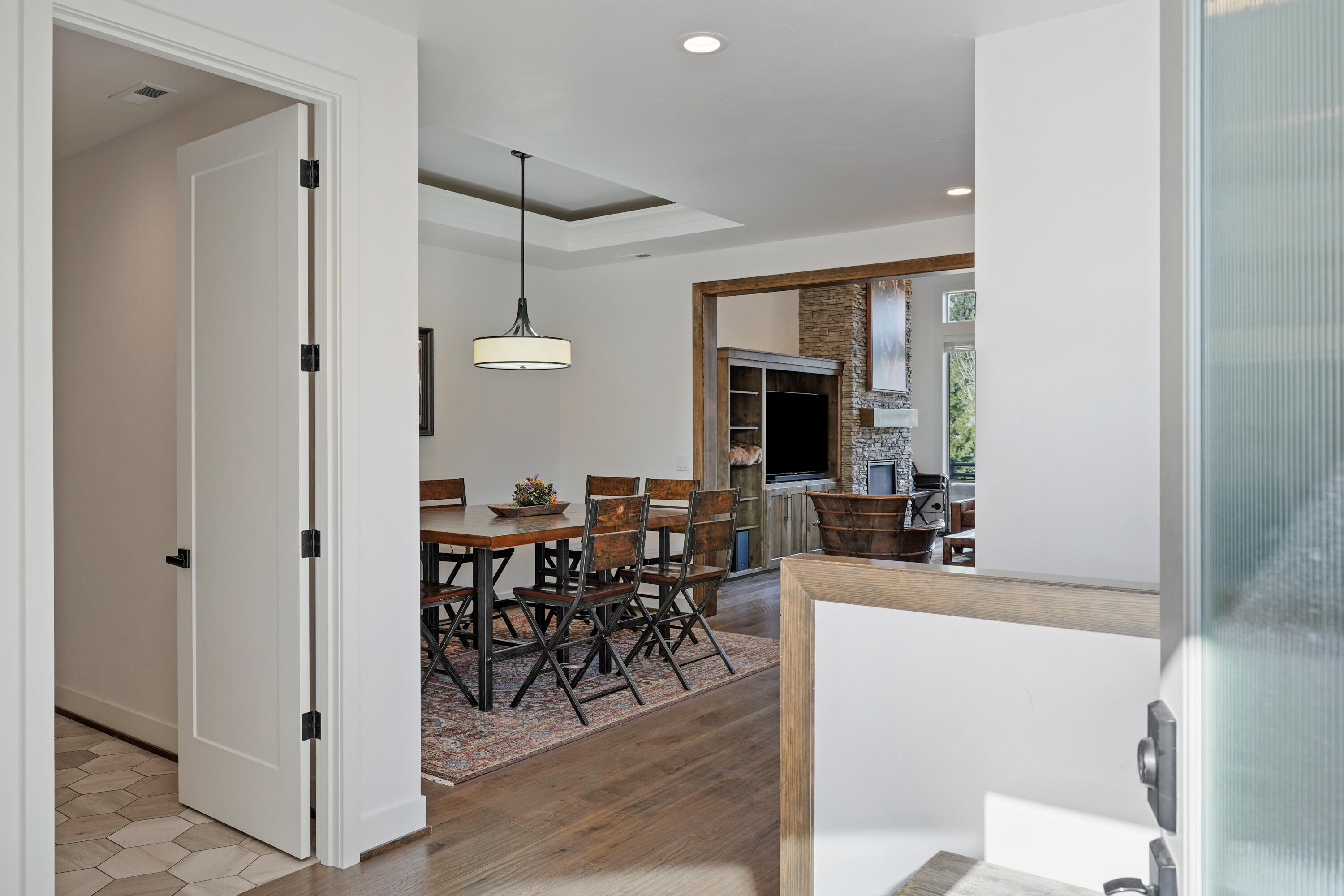 Broken Top - Residential