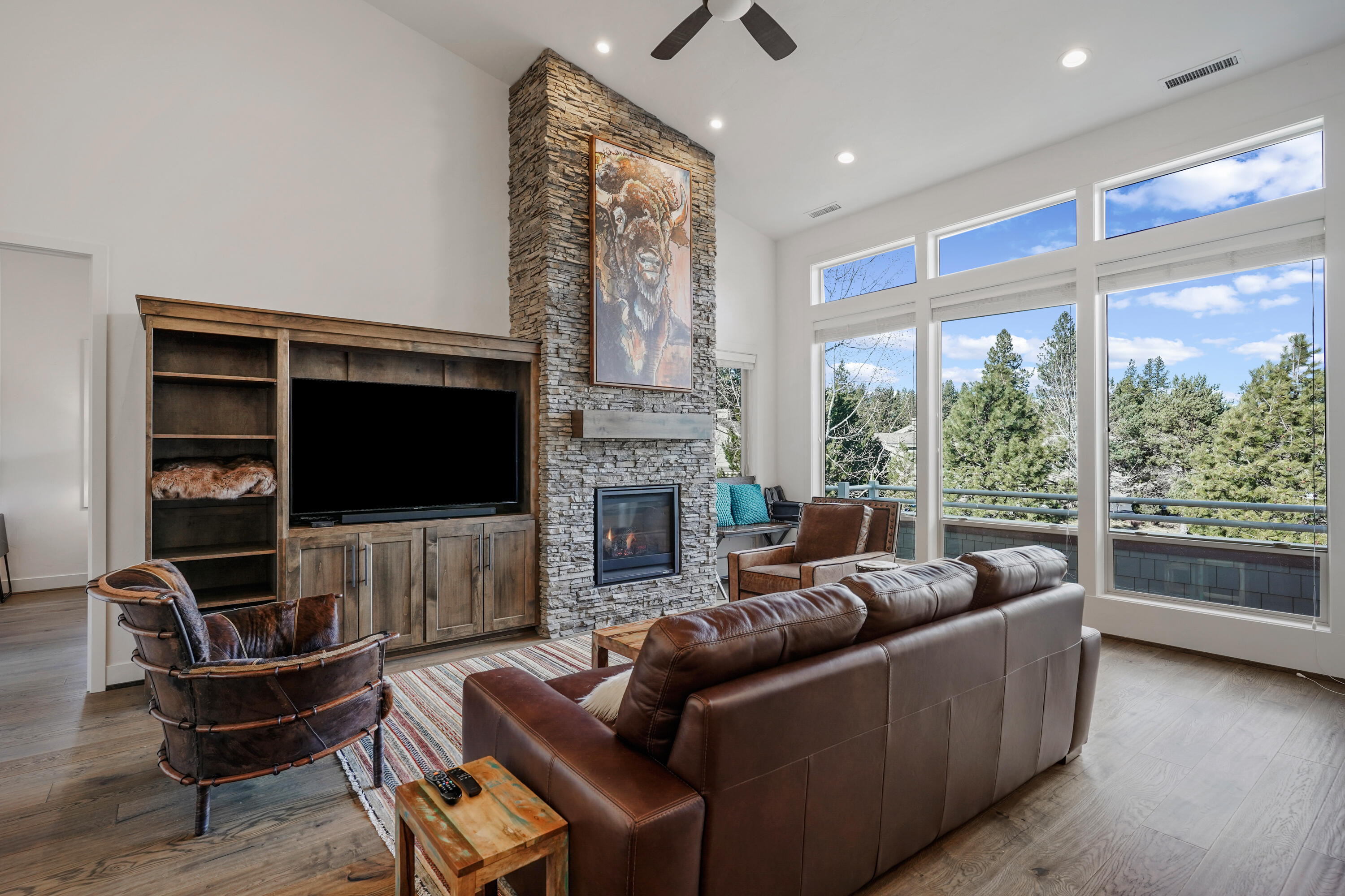 Broken Top - Residential