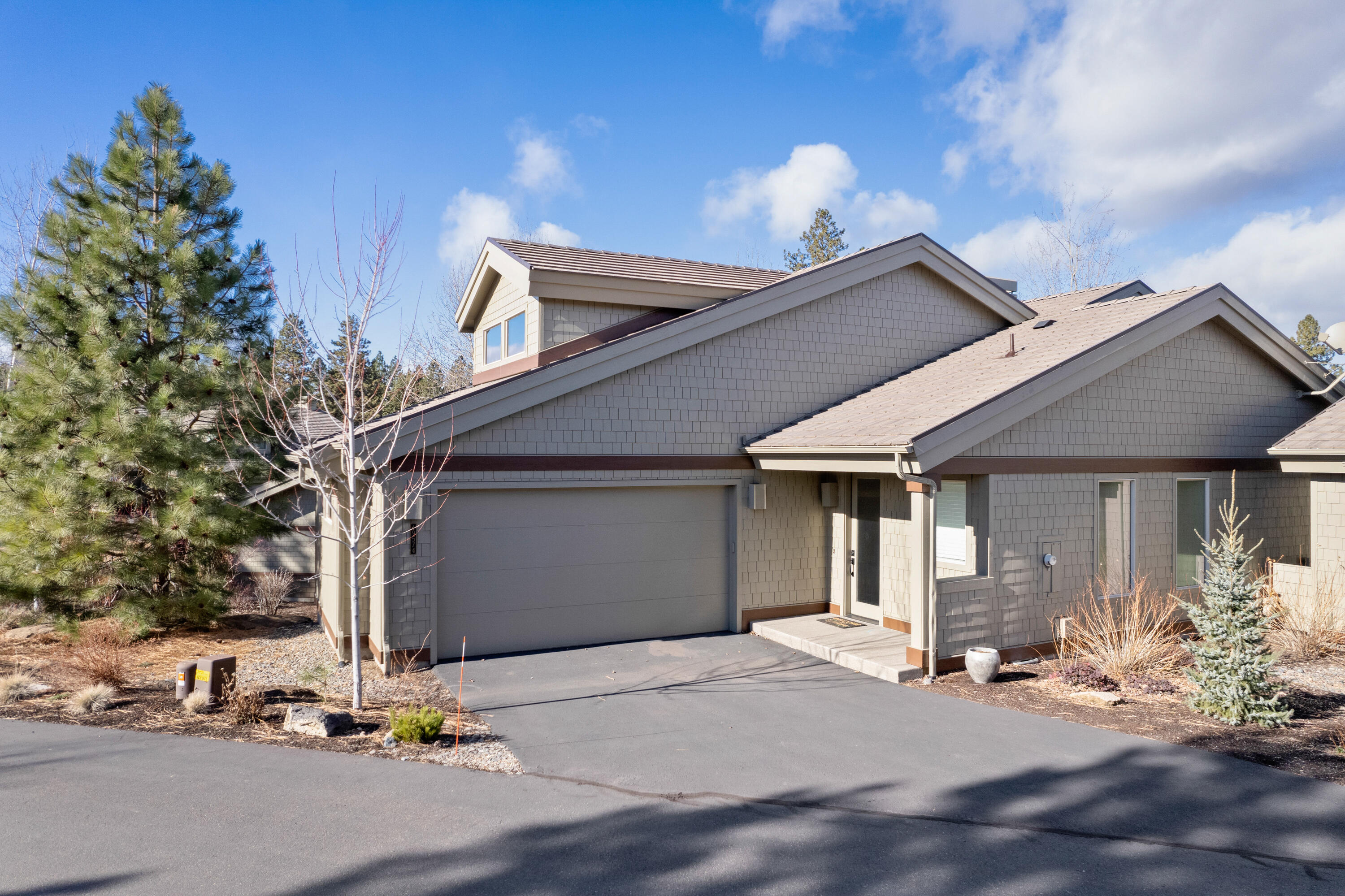 Broken Top - Residential