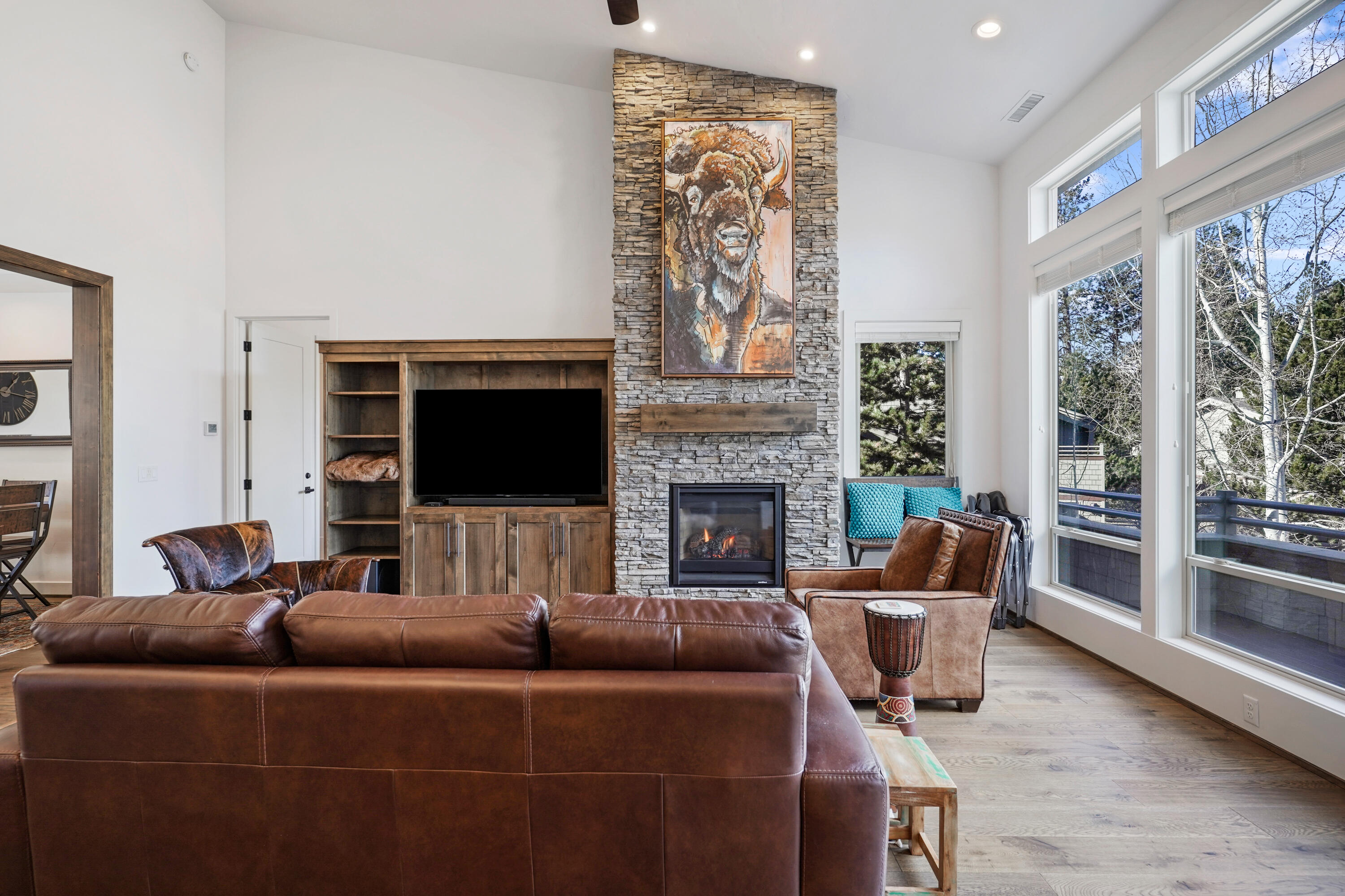 Broken Top - Residential