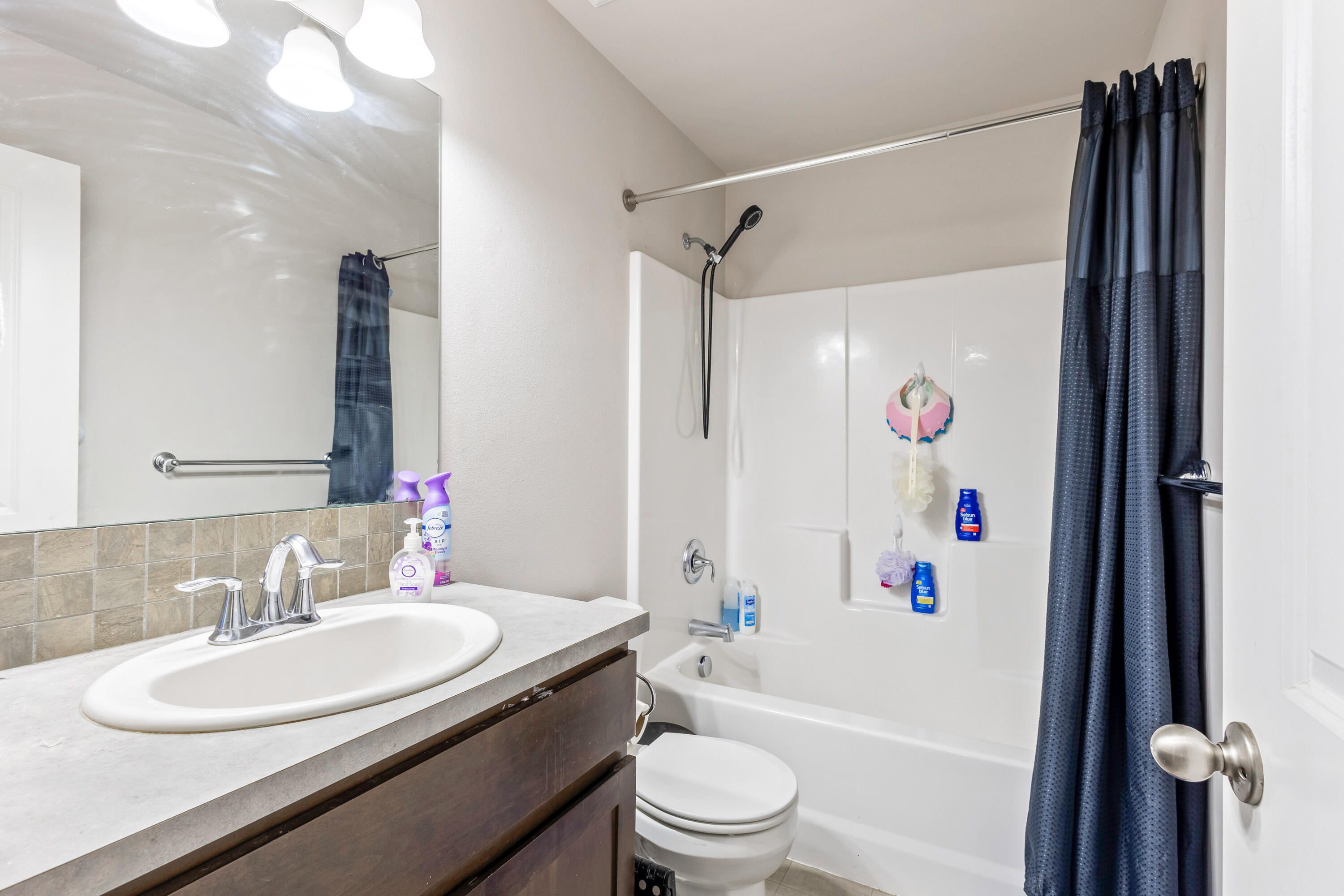 Rooster Rock - Residential