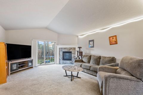 Tiny photo for 3177 NE Coho Street, Bend, OR 97701 (MLS # 220212521)