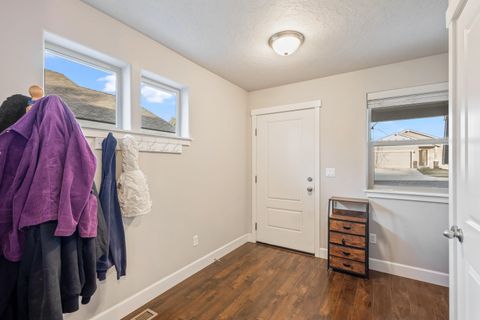 Tiny photo for 3177 NE Coho Street, Bend, OR 97701 (MLS # 220212521)