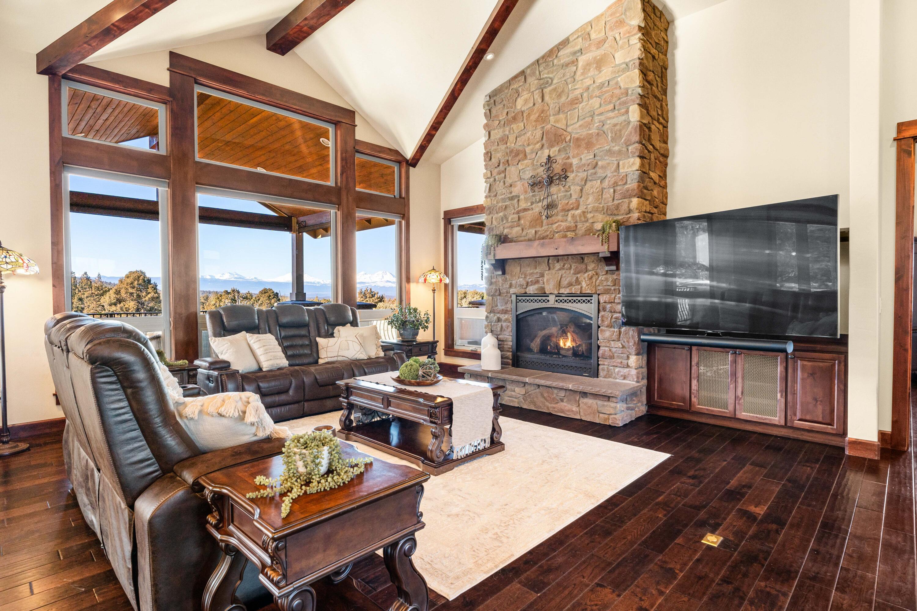 Eagle Crest - Residential