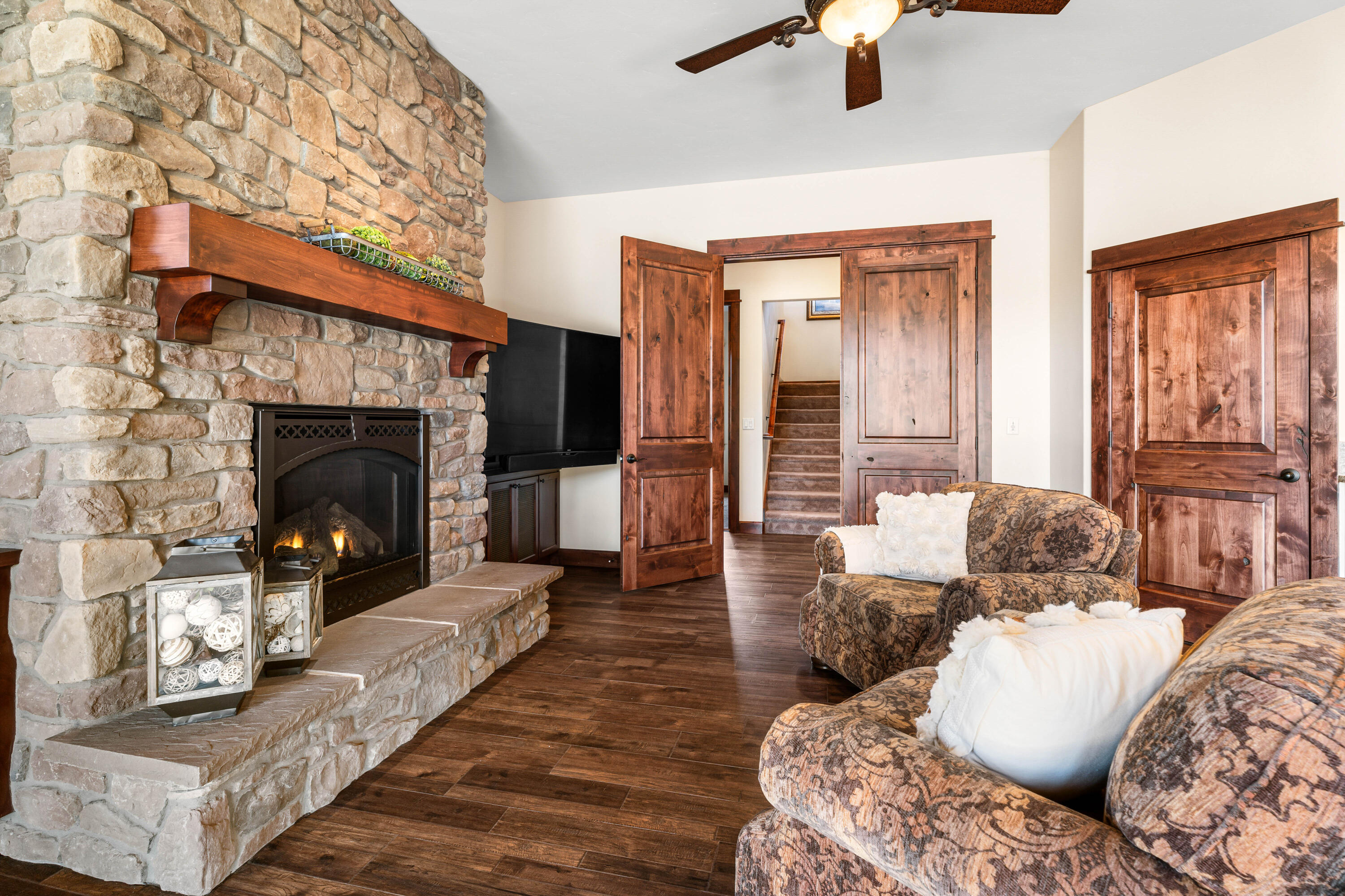 Eagle Crest - Residential