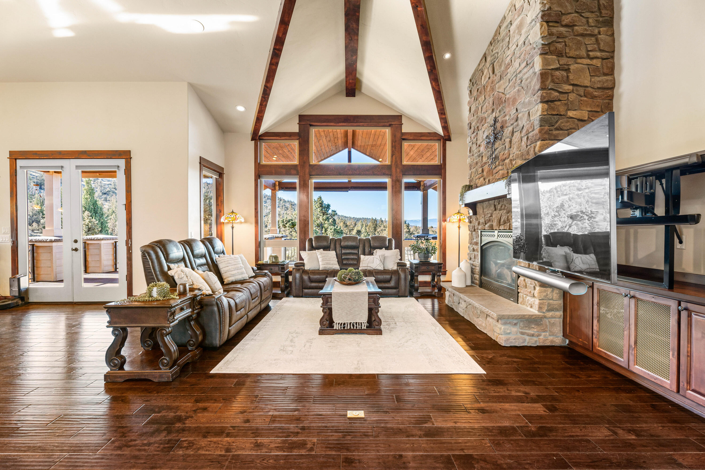 Eagle Crest - Residential