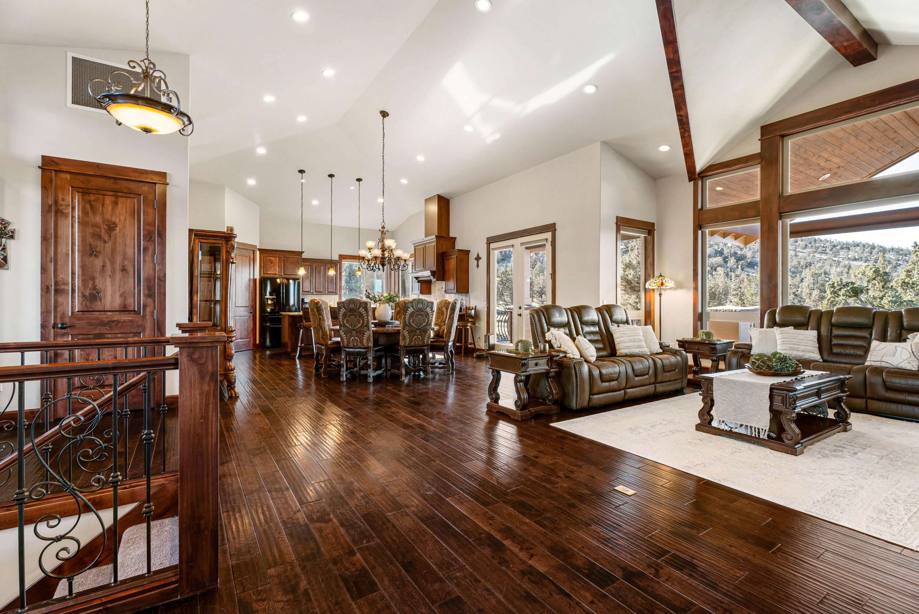 Eagle Crest - Residential