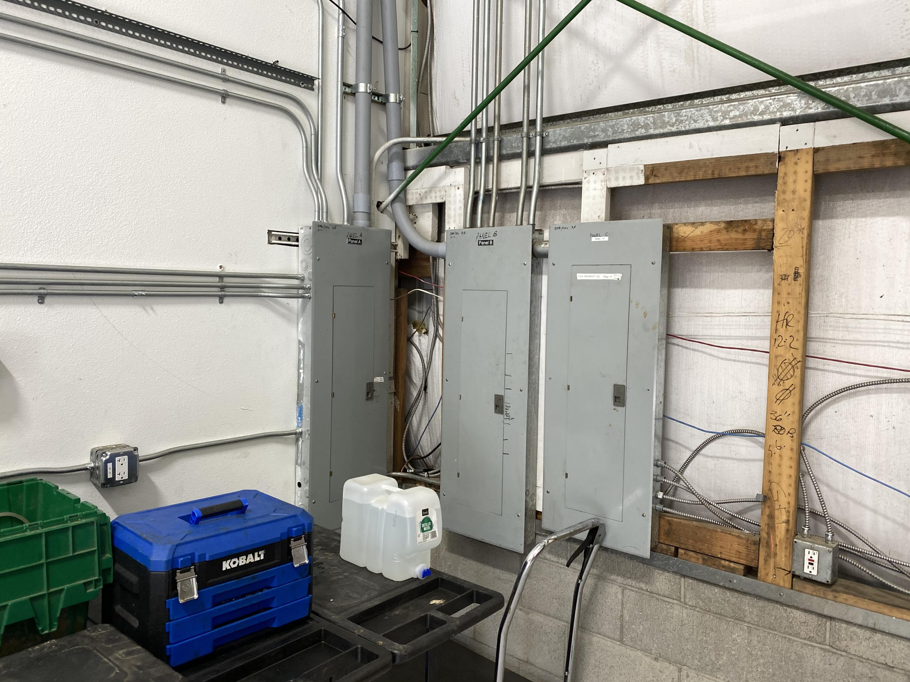 Lapine Industrial - Commercial Sale