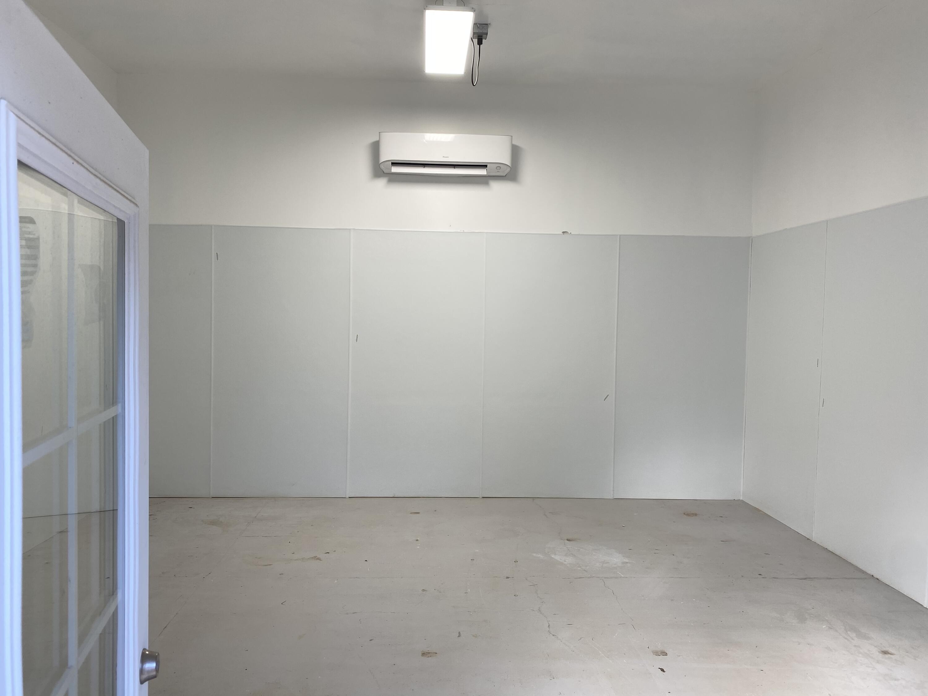 Lapine Industrial - Commercial Sale