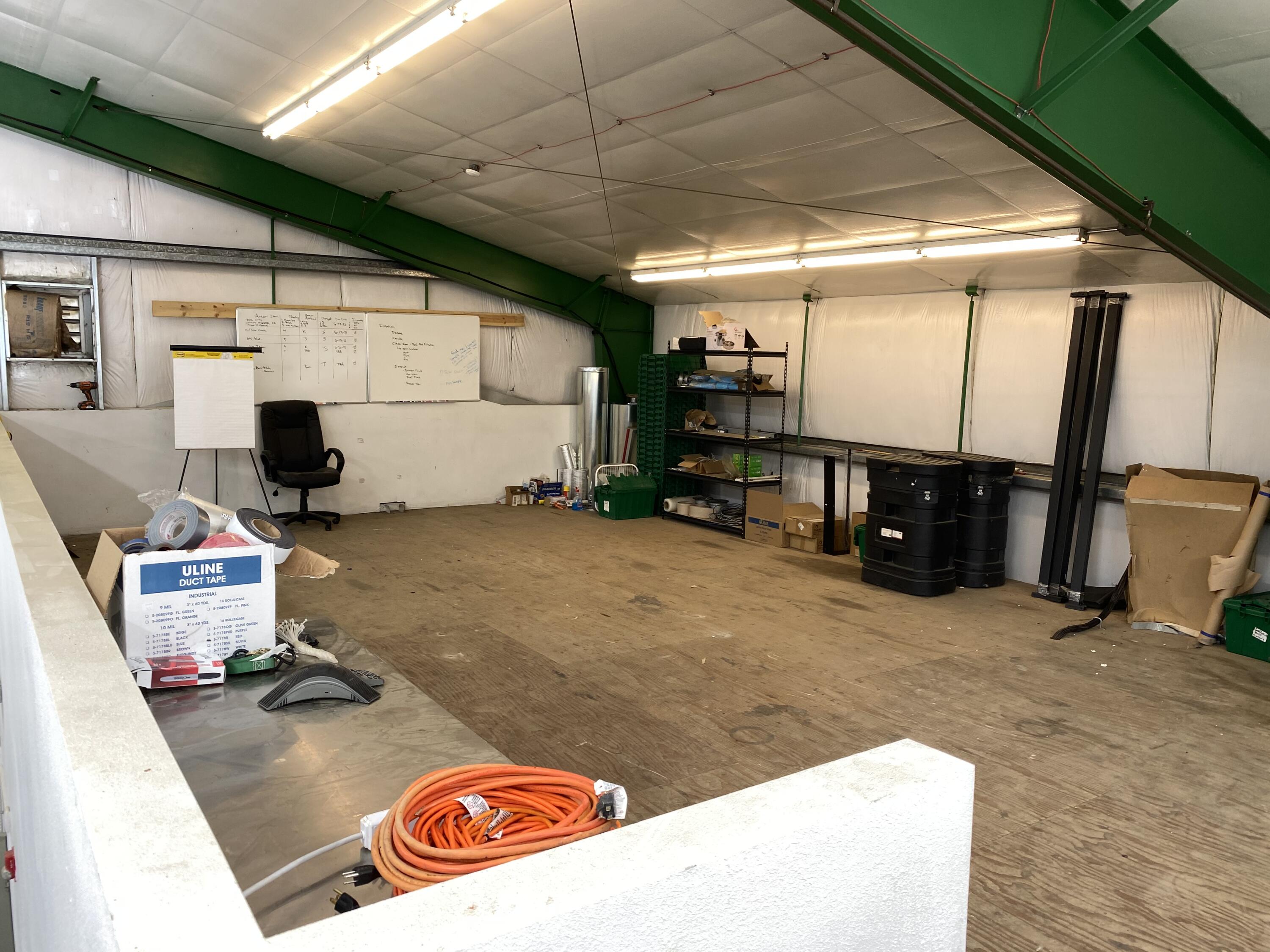 Lapine Industrial - Commercial Sale