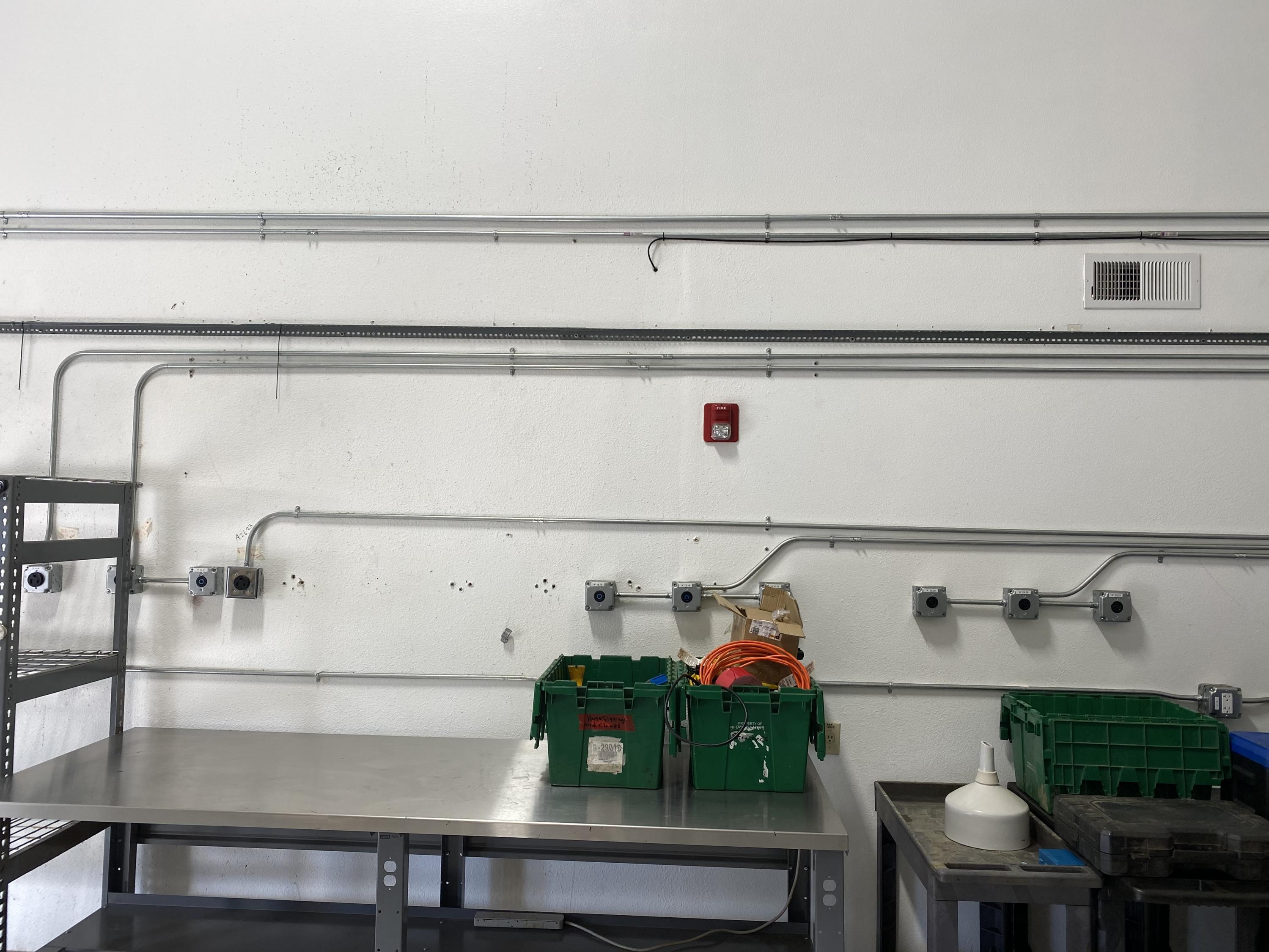 Lapine Industrial - Commercial Sale