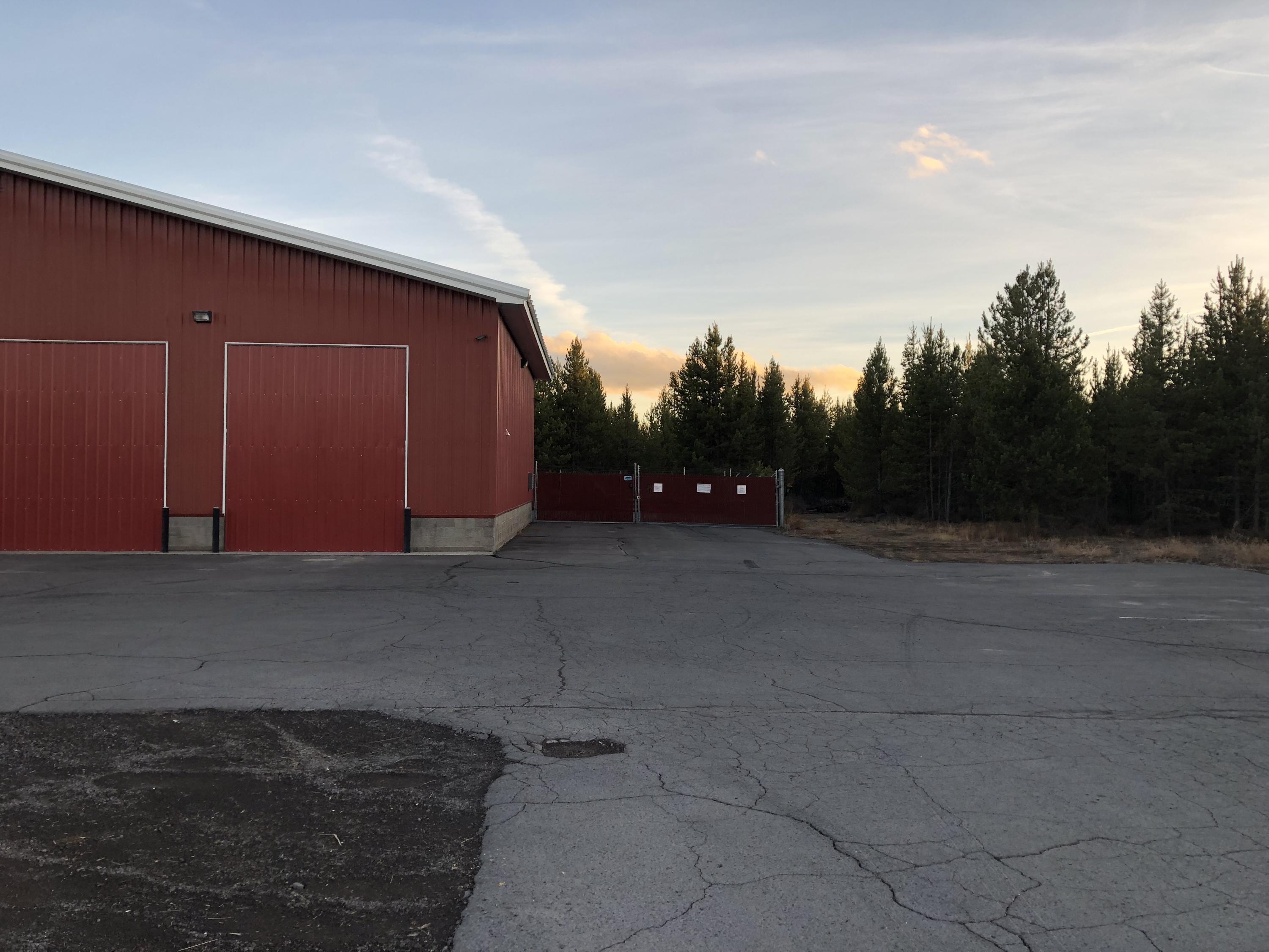 Lapine Industrial - Commercial Sale