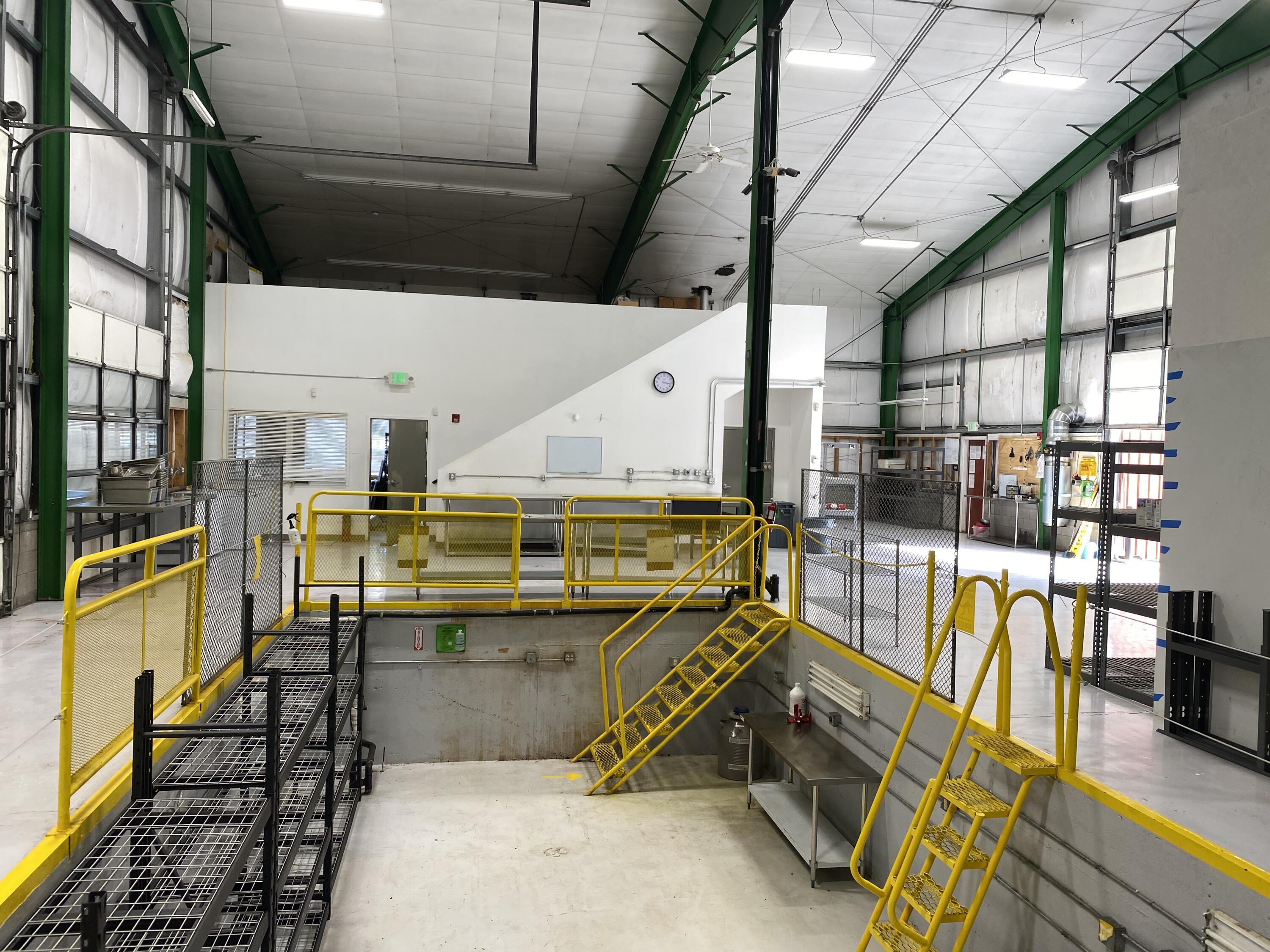 Lapine Industrial - Commercial Sale